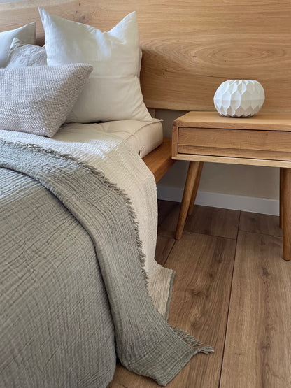 BED COVER / BLANKET MUSELIN IN OLIVE GREY