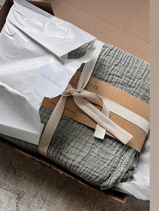 BED COVER / BLANKET MUSELIN IN OLIVE GREY
