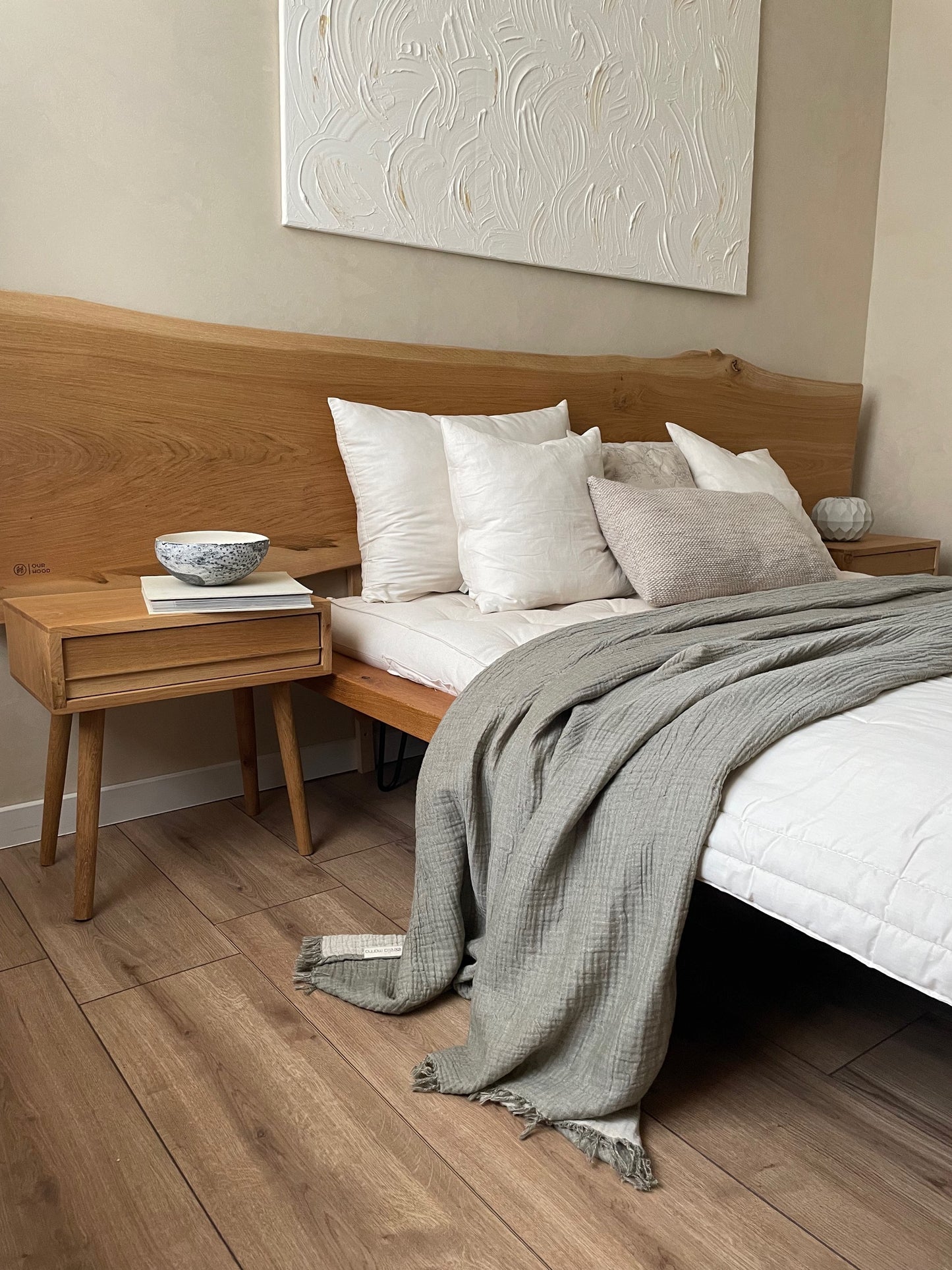 BED COVER / BLANKET MUSELIN IN OLIVE GREY