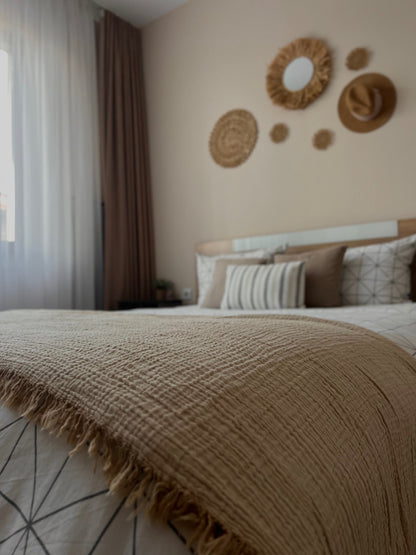 BED COVER / BLANKET MUSELIN IN SAND